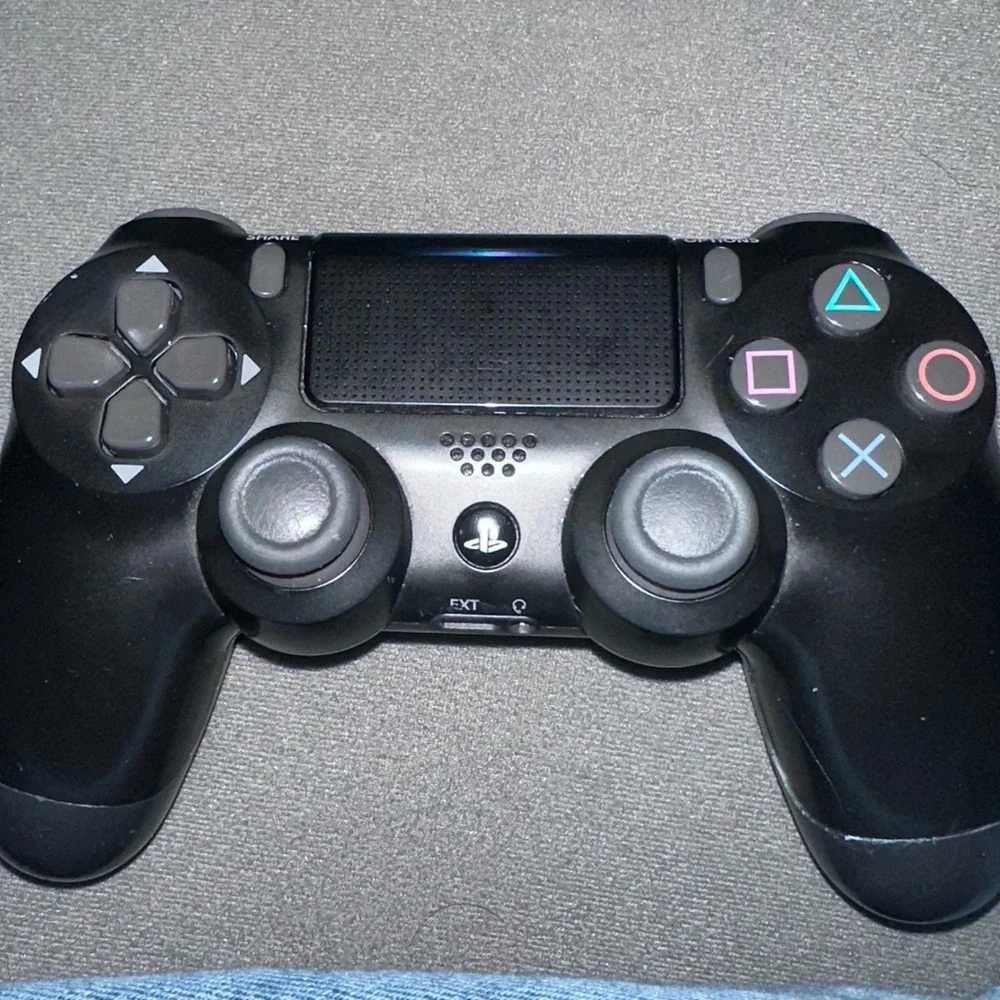 PS4 controller (working)
